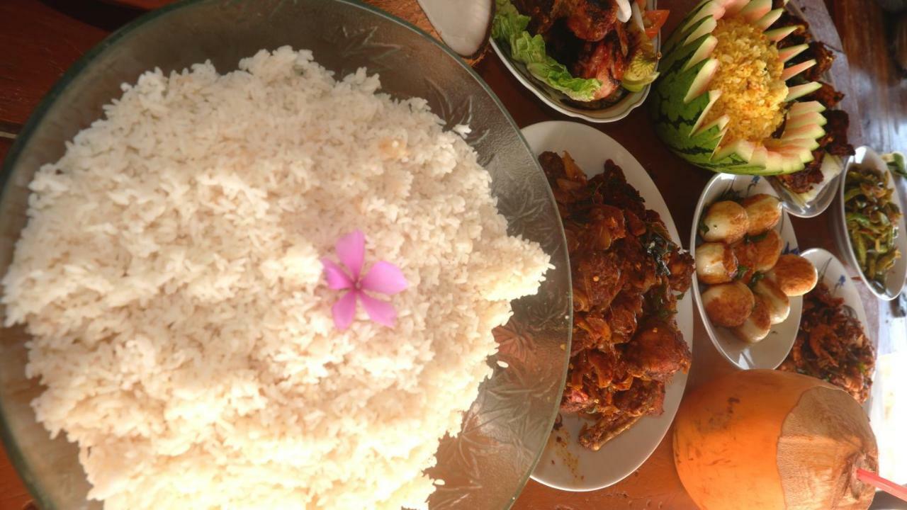 Ganesh Gate 호텔 포투빌 외부 사진